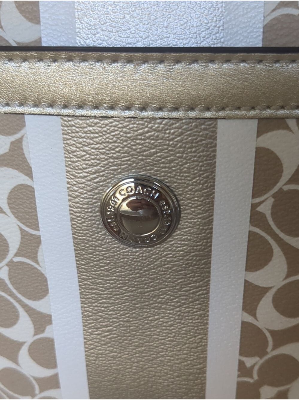 Coach Chelsea Heritage Signature Tote - Picture 5 of 13